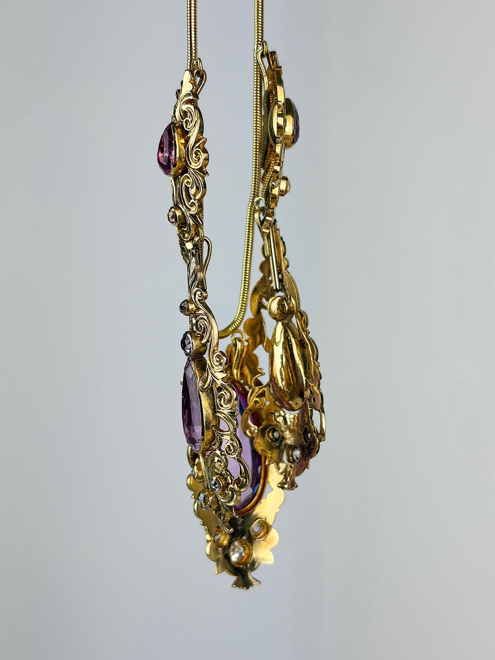 Incredible Antique 18ct yellow gold Amethyst and diamond Boxed Necklace and Earrings Suite - 4