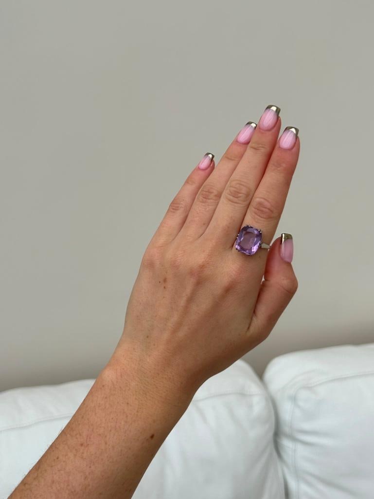 Chunky 18ct White Gold Amethyst Ring - 5