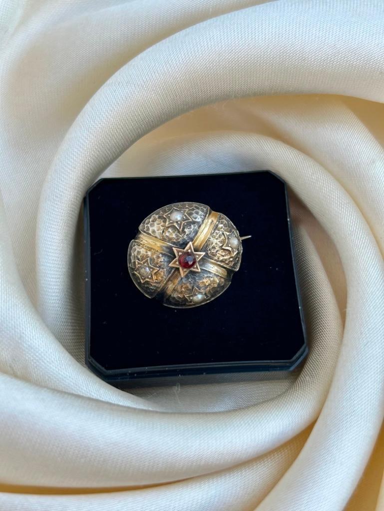 Antique Gold Star Brooch - 3