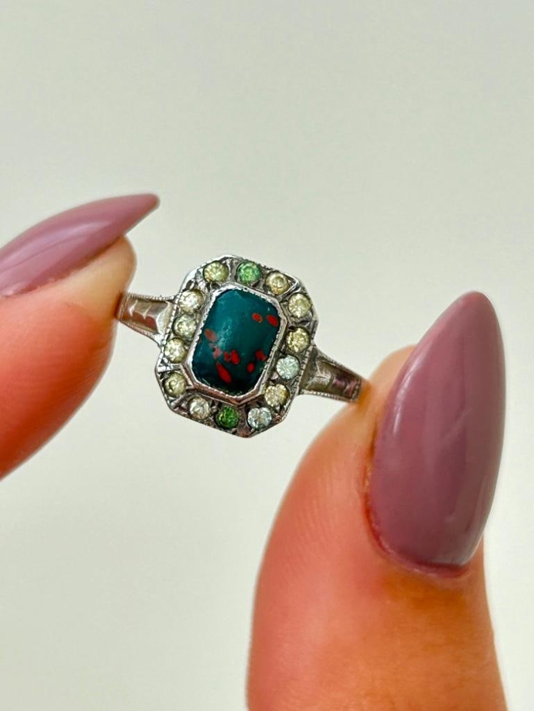 Art Deco Era 9ct Gold and Silver Bloodstone and Paste Ring - 5