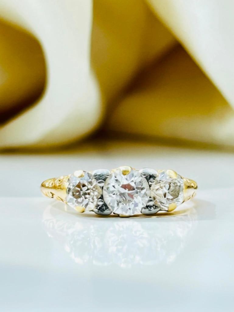 Antique 18ct Yellow Gold Diamond 3 Stone Ring - 1.40cts Total (1 of 9)