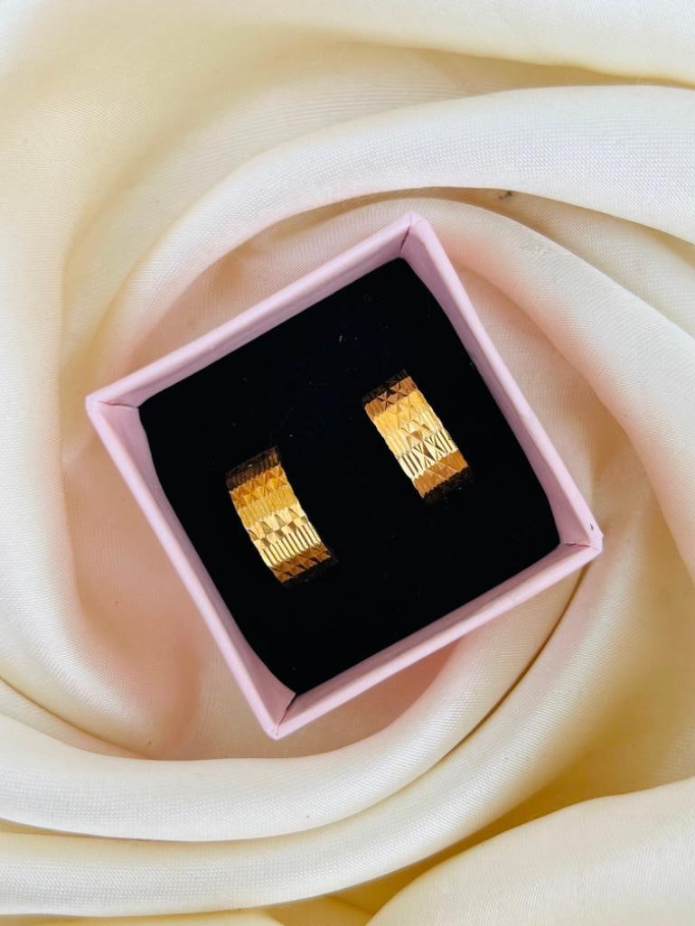 Chunky Gold Hoop Earrings - 6