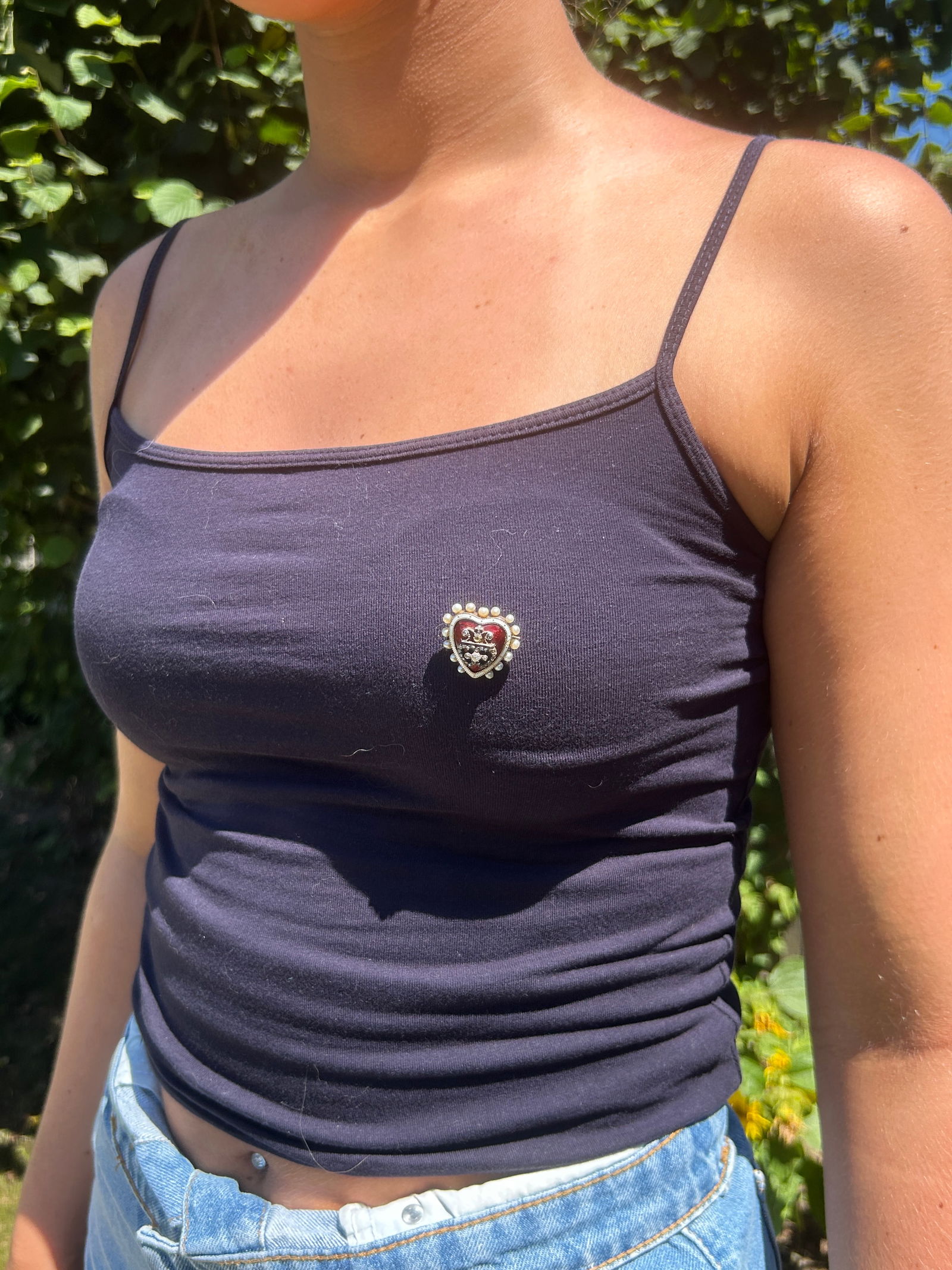 Antique gold red enamel heart brooch set with diamonds and pearls - locket back and in original box - 9