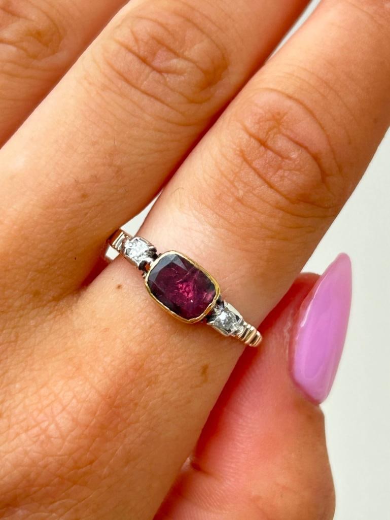 Georgian Era Flat Cut Garnet and Diamond Gold Ring - 2