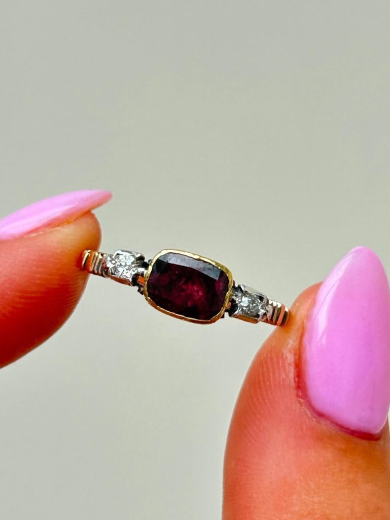 Georgian Era Flat Cut Garnet and Diamond Gold Ring - 3