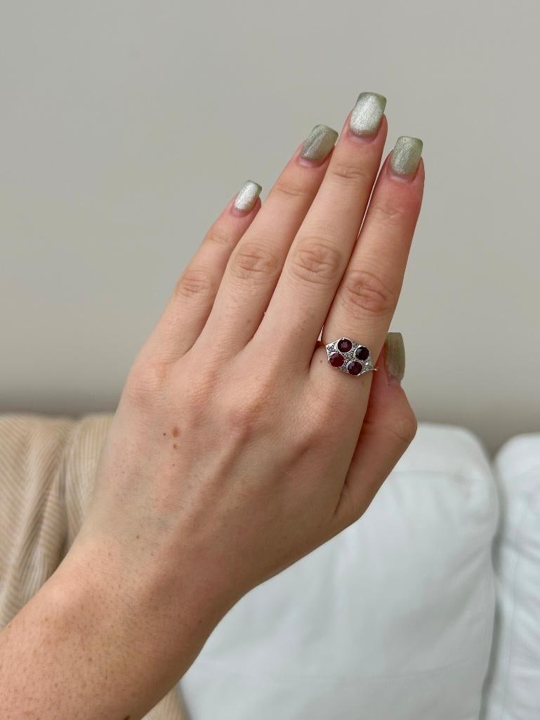 Lovely Garnet and Diamond Gold Ring - 3