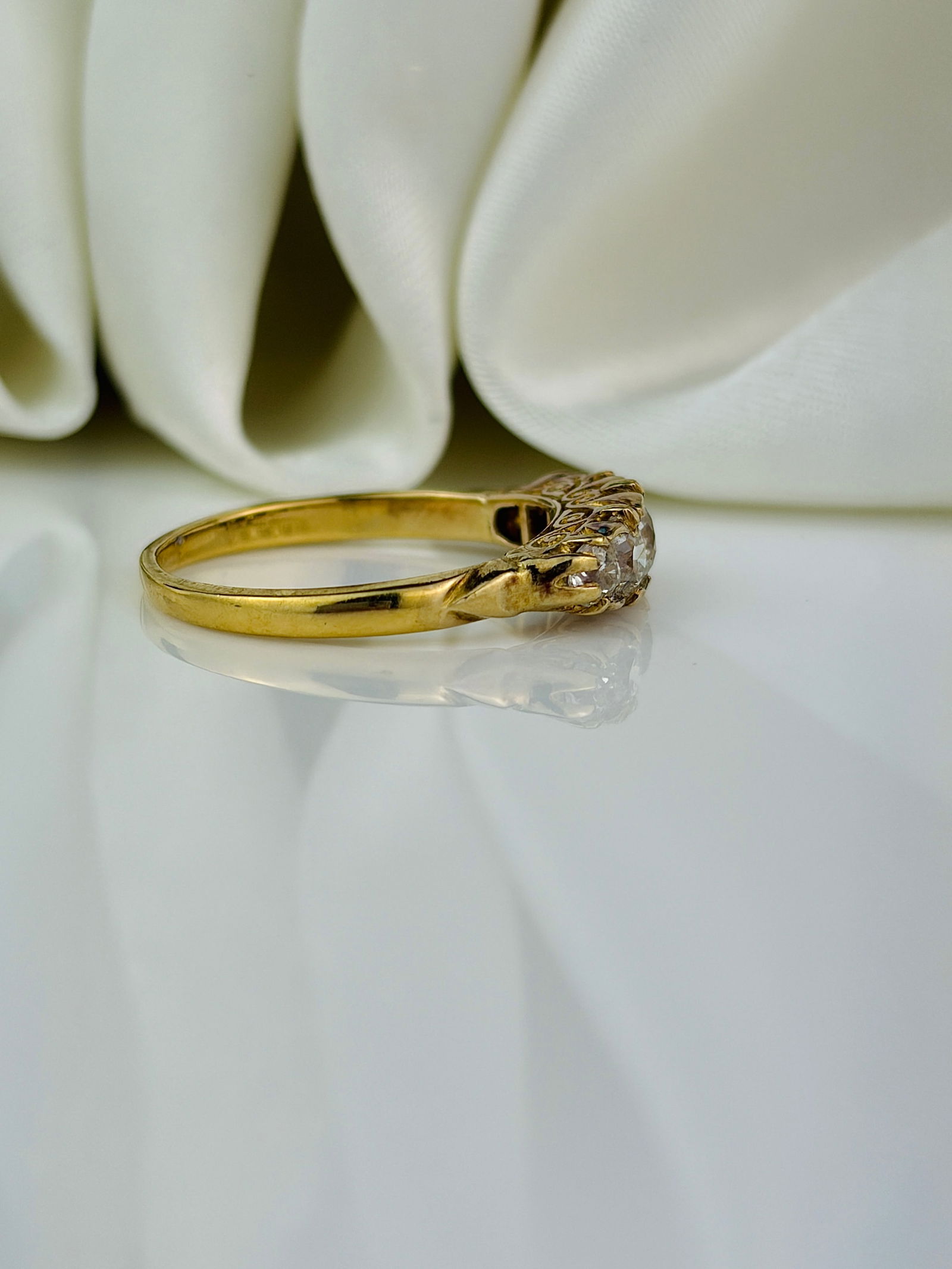 antique 18ct yellow gold diamond ring approx 1.20ct - 2