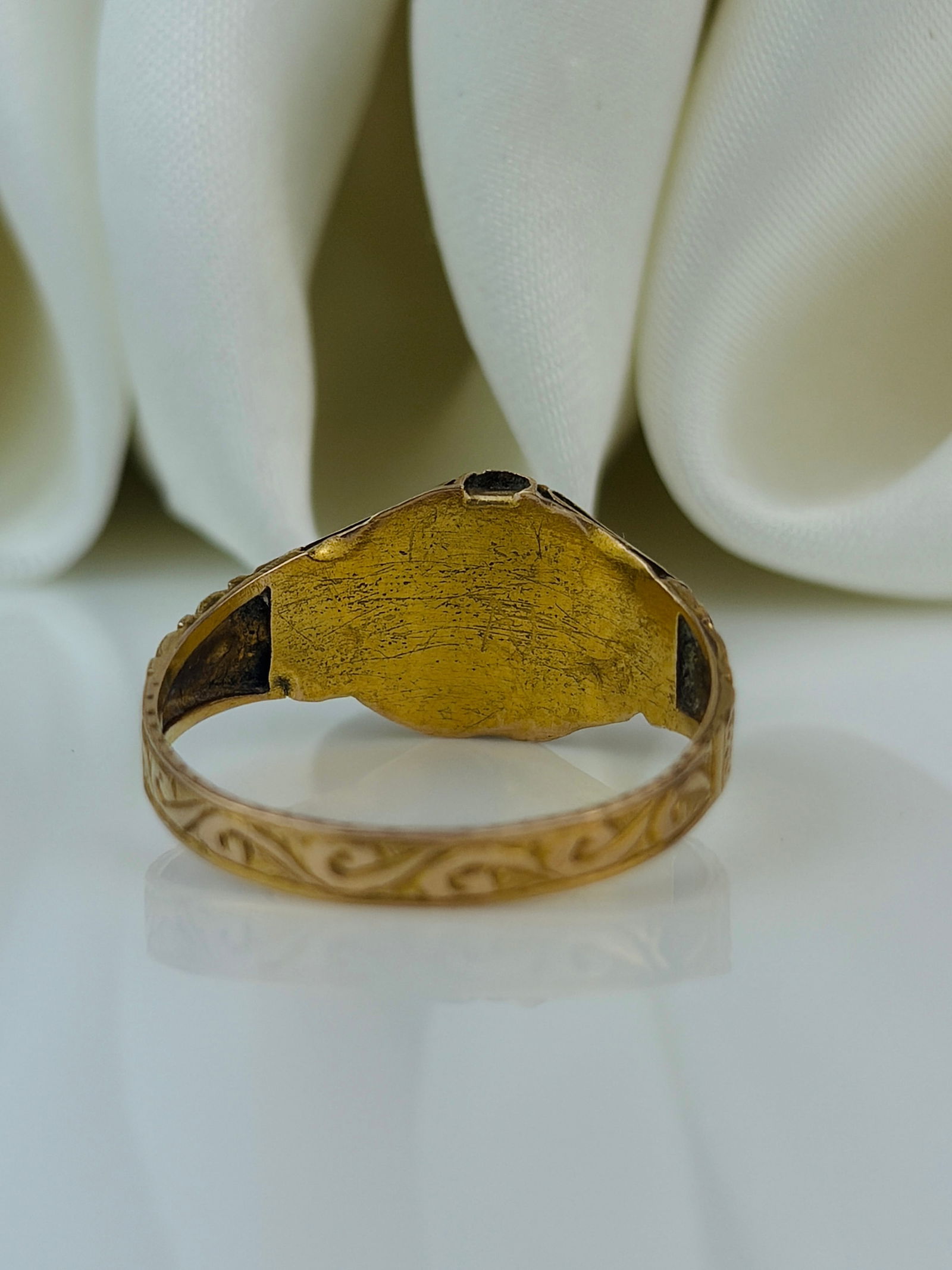 antique c.1882 15ct yellow gold unusual gemset ring - 3