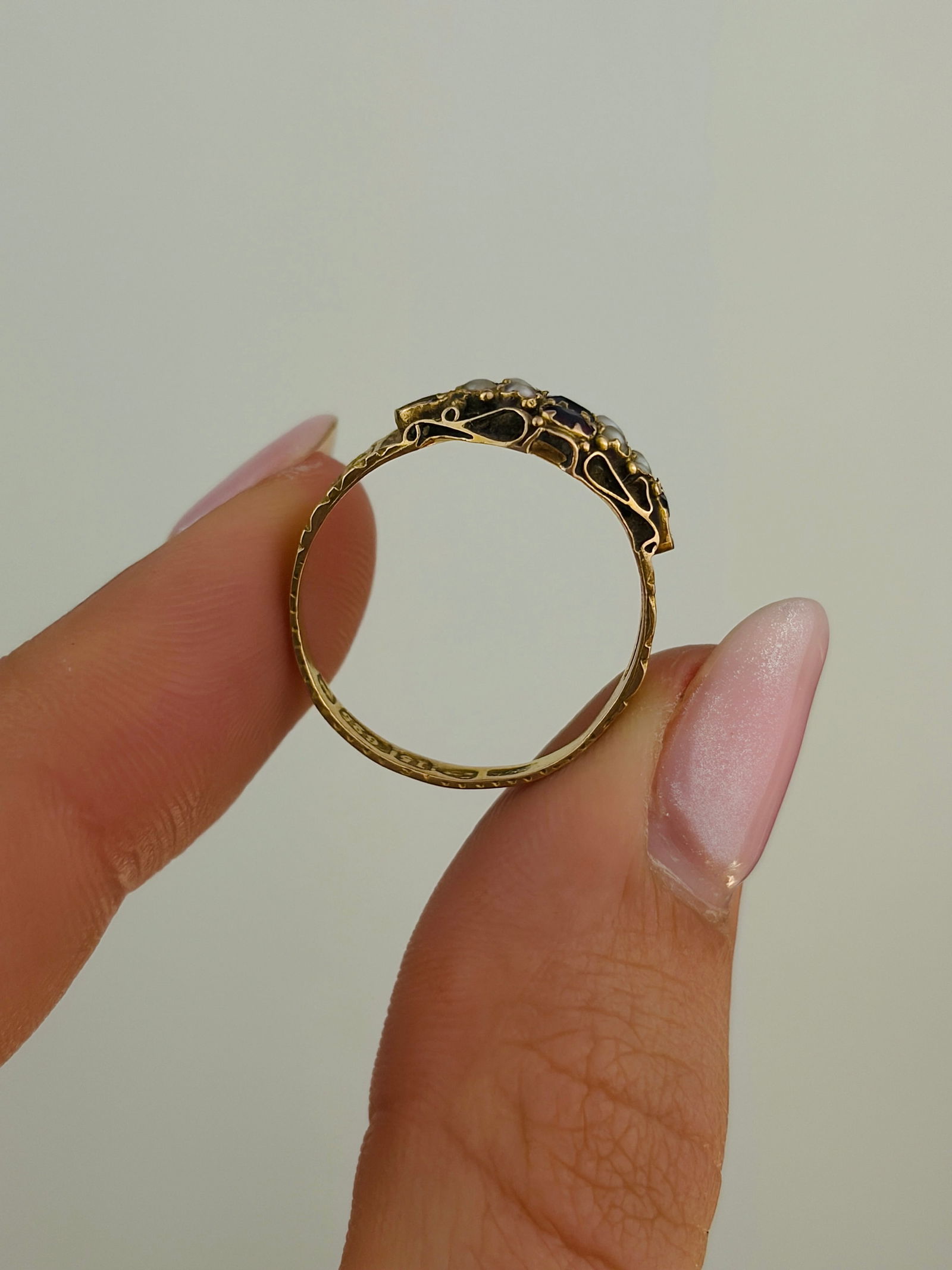 antique c.1882 15ct yellow gold unusual gemset ring - 6