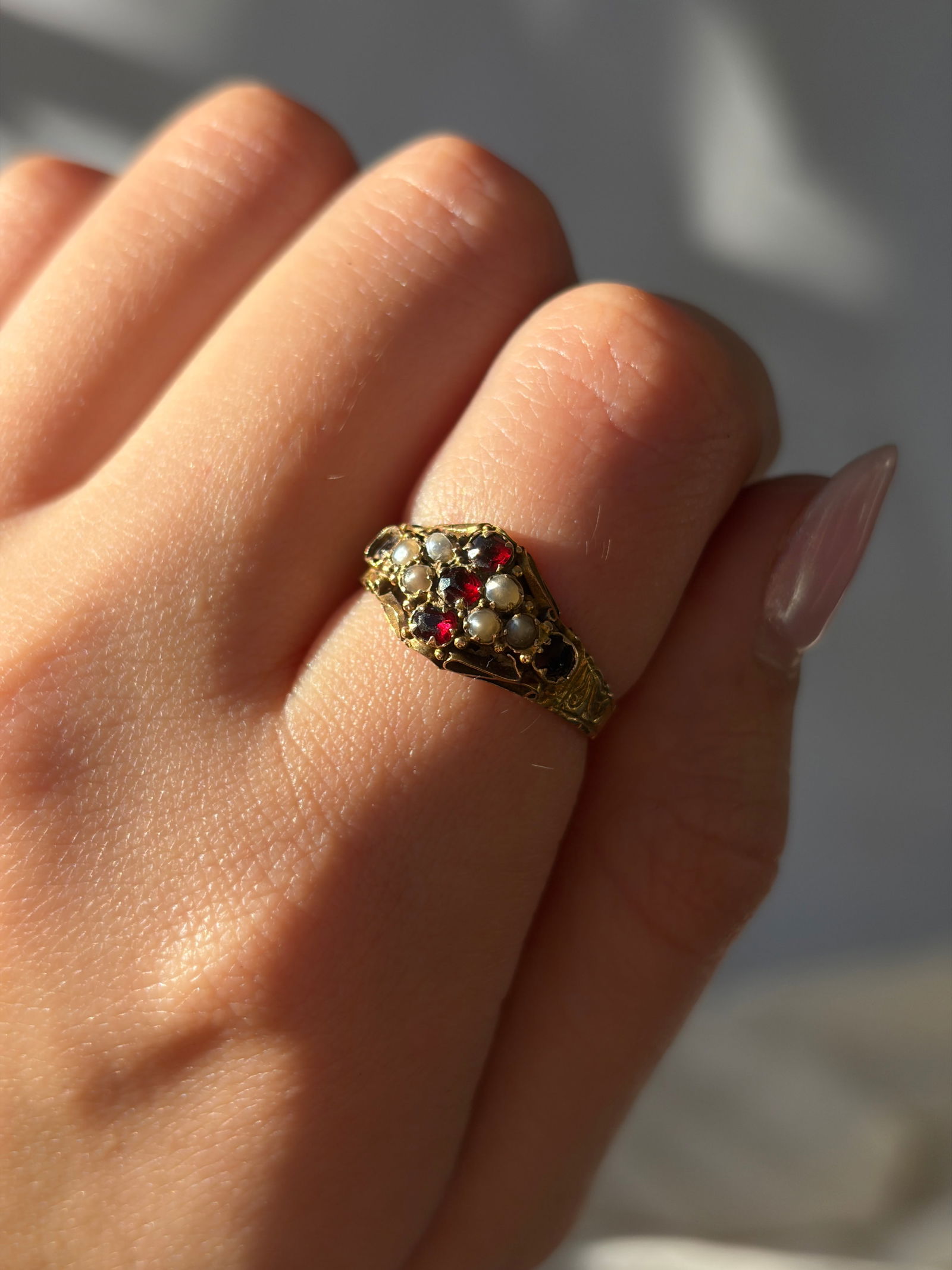 antique c.1882 15ct yellow gold unusual gemset ring - 8