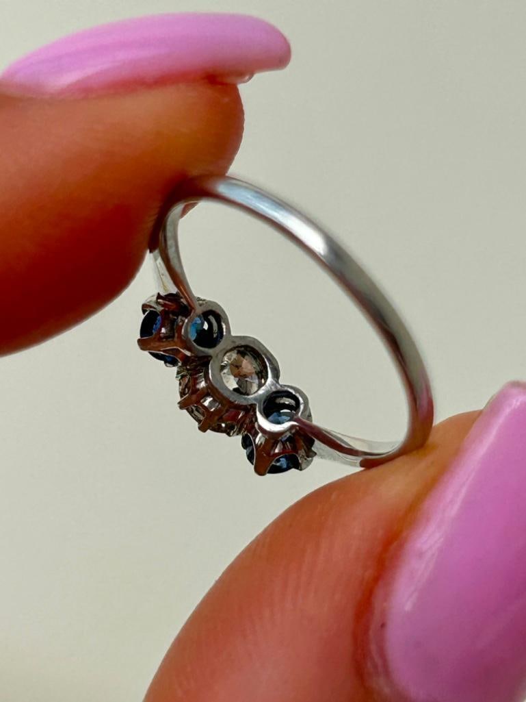 Antique 18ct Gold and Platinum Sapphire and Diamond 3 Stone Ring - 7