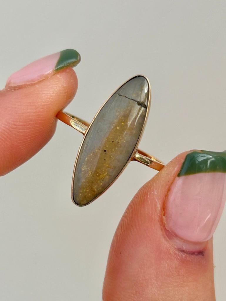 Antique Agate Navette Ring in Gold - 2