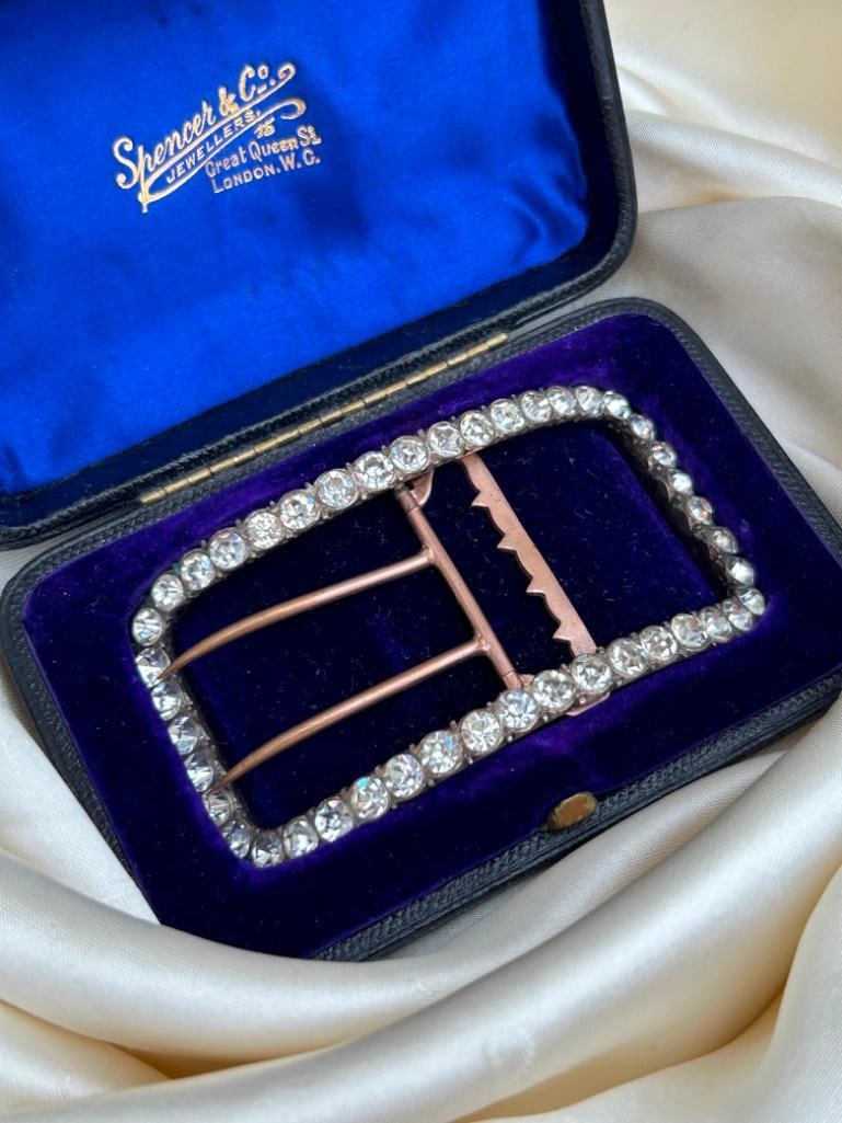 Huge Antique Boxed Paste Buckle: Huge Antique Boxed Paste Buckle charming!! measurements size 86mm x 45mm weight 48.33g materials paste HZ