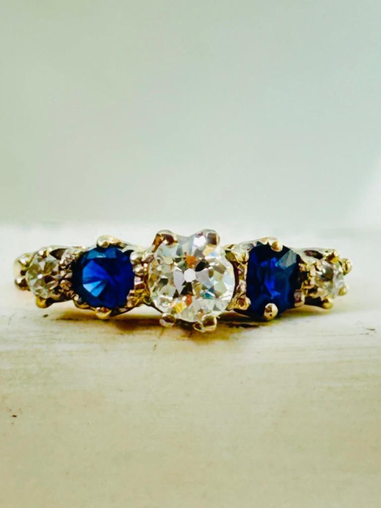 *Antique 18ct Yellow Gold Large Sapphire and Diamond 5 Stone Ring - 3