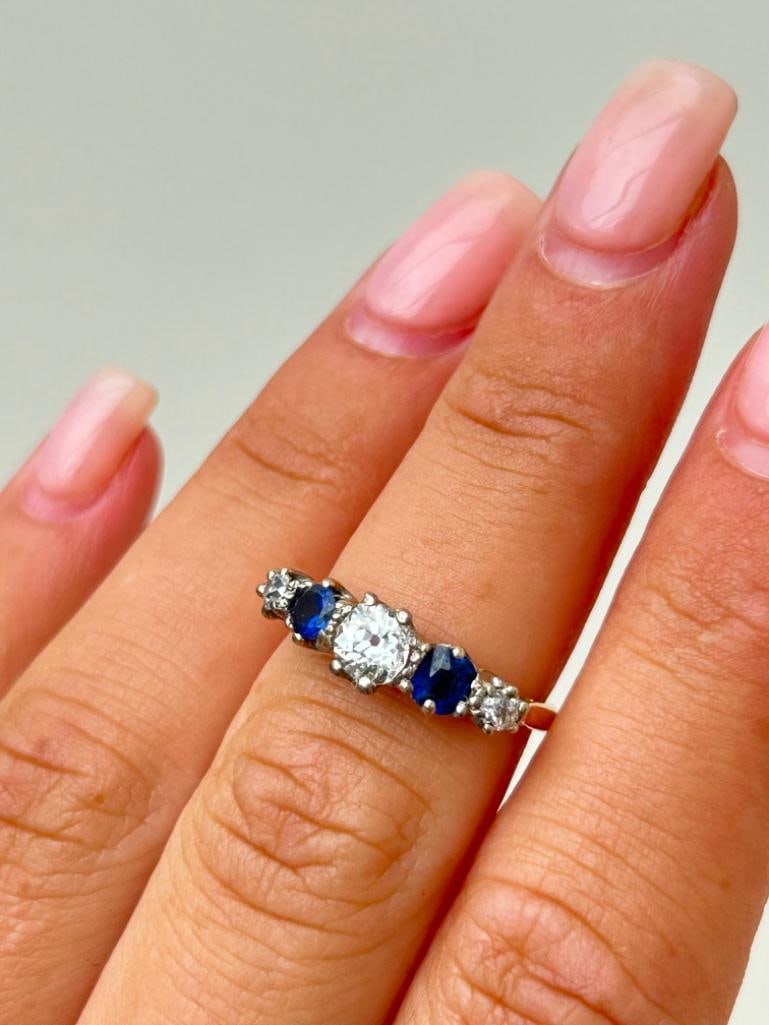 *Antique 18ct Yellow Gold Large Sapphire and Diamond 5 Stone Ring - 4