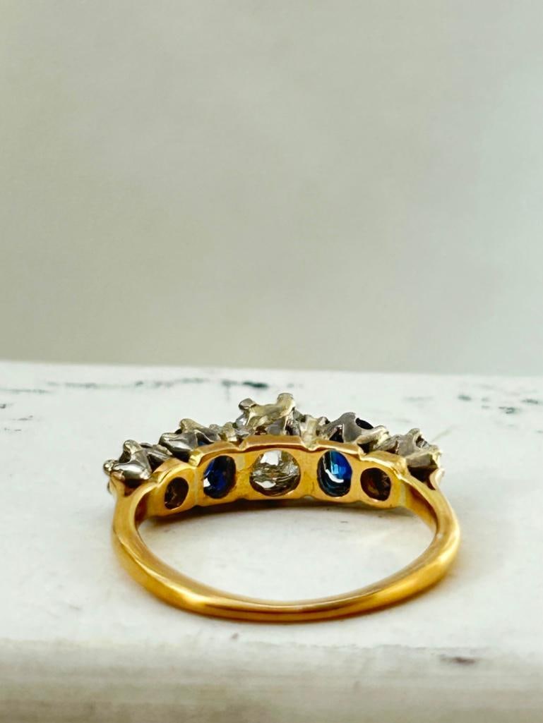 *Antique 18ct Yellow Gold Large Sapphire and Diamond 5 Stone Ring - 7