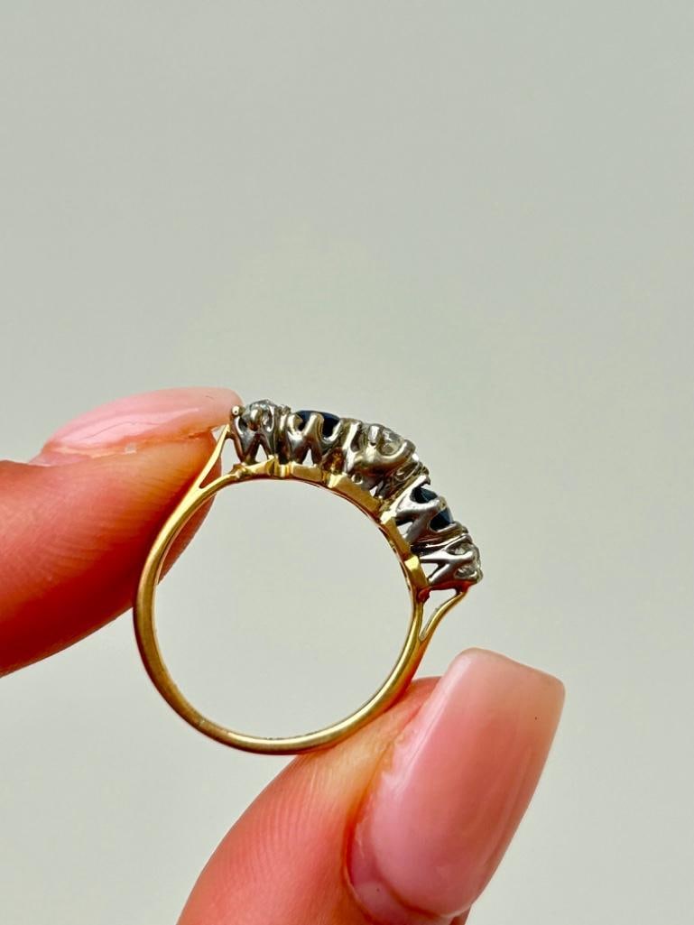 *Antique 18ct Yellow Gold Large Sapphire and Diamond 5 Stone Ring - 8