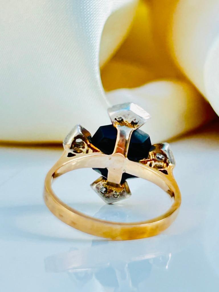 Outstanding Carved Onyx and Diamond Carved Ring in Gold - 2