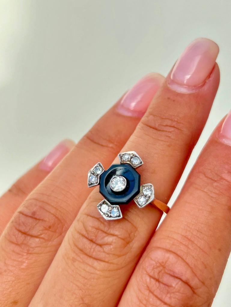 Outstanding Carved Onyx and Diamond Carved Ring in Gold - 3