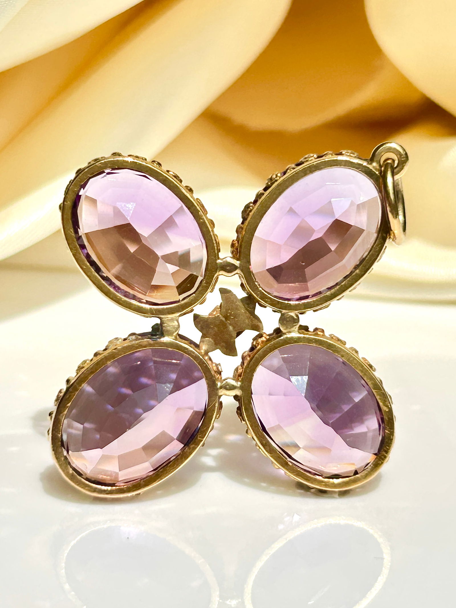 Large antique gold amethsyt brooch / pendant - 3