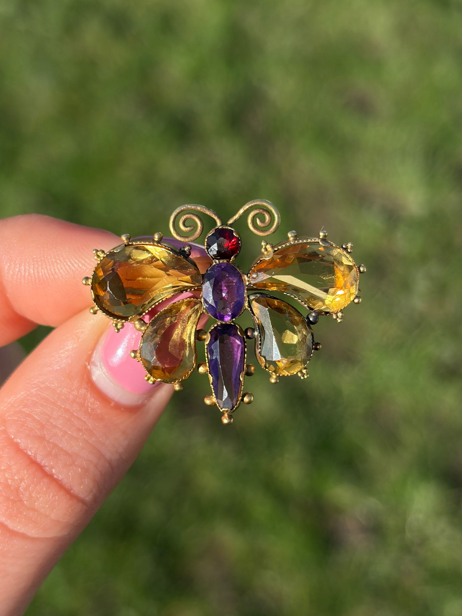 ANTIQUE 18CT YELLOW GOLD CITRINE, AMETHYST AND RED TOURMALINE BUTTERFLY BROOCH - 4