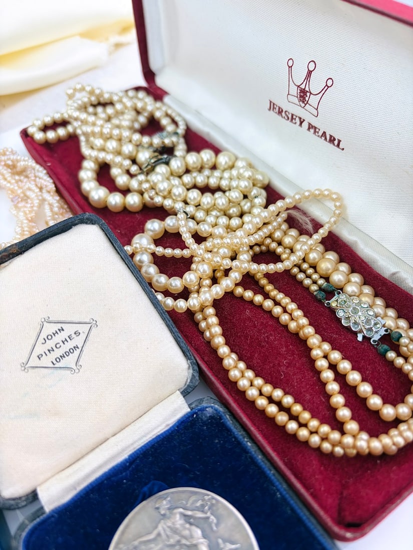 MIXED LOT Beaded Necklaces ETC - 3