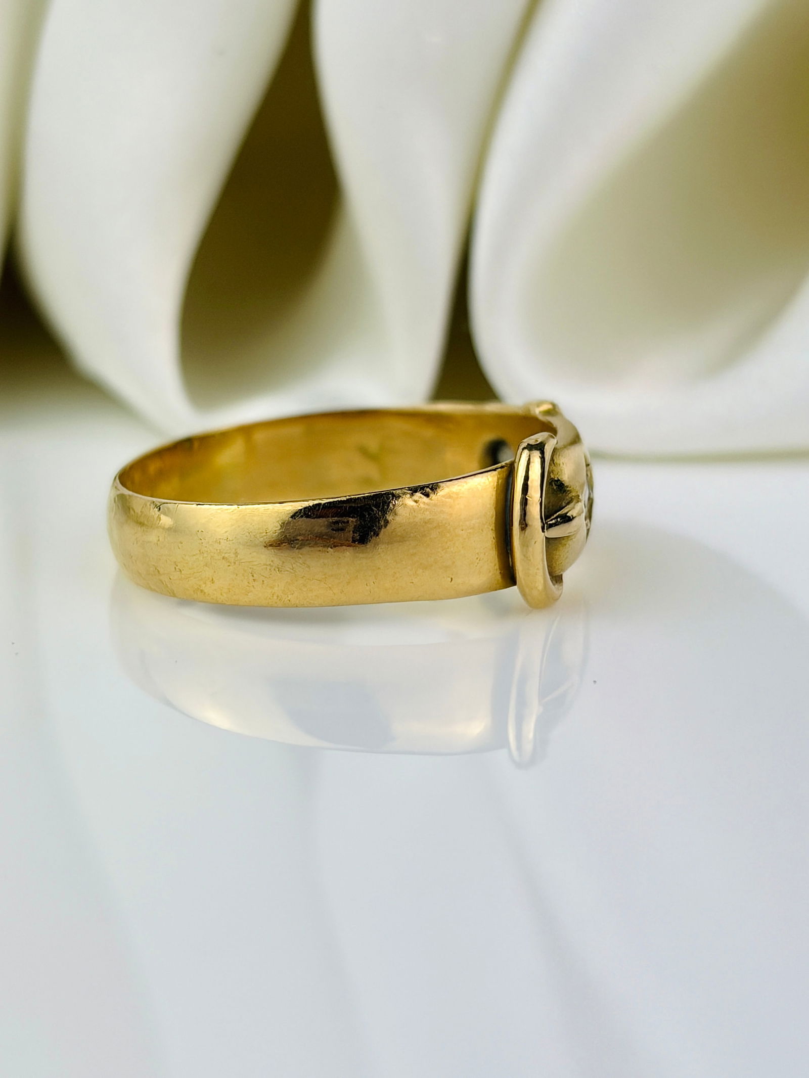 antique chunky 18ct yellow gold diamond buckle band ring - 2