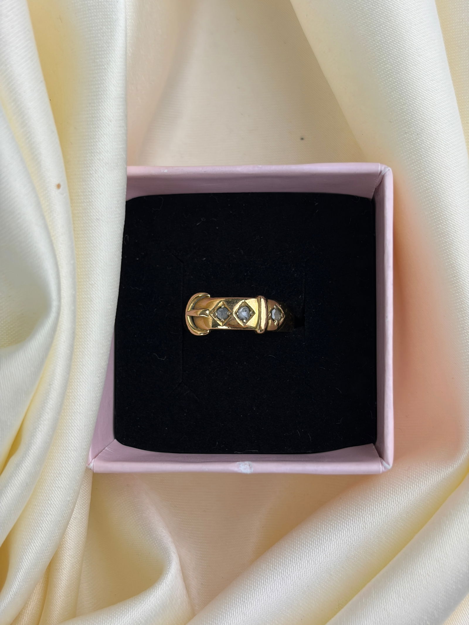 antique chunky 18ct yellow gold diamond buckle band ring - 7