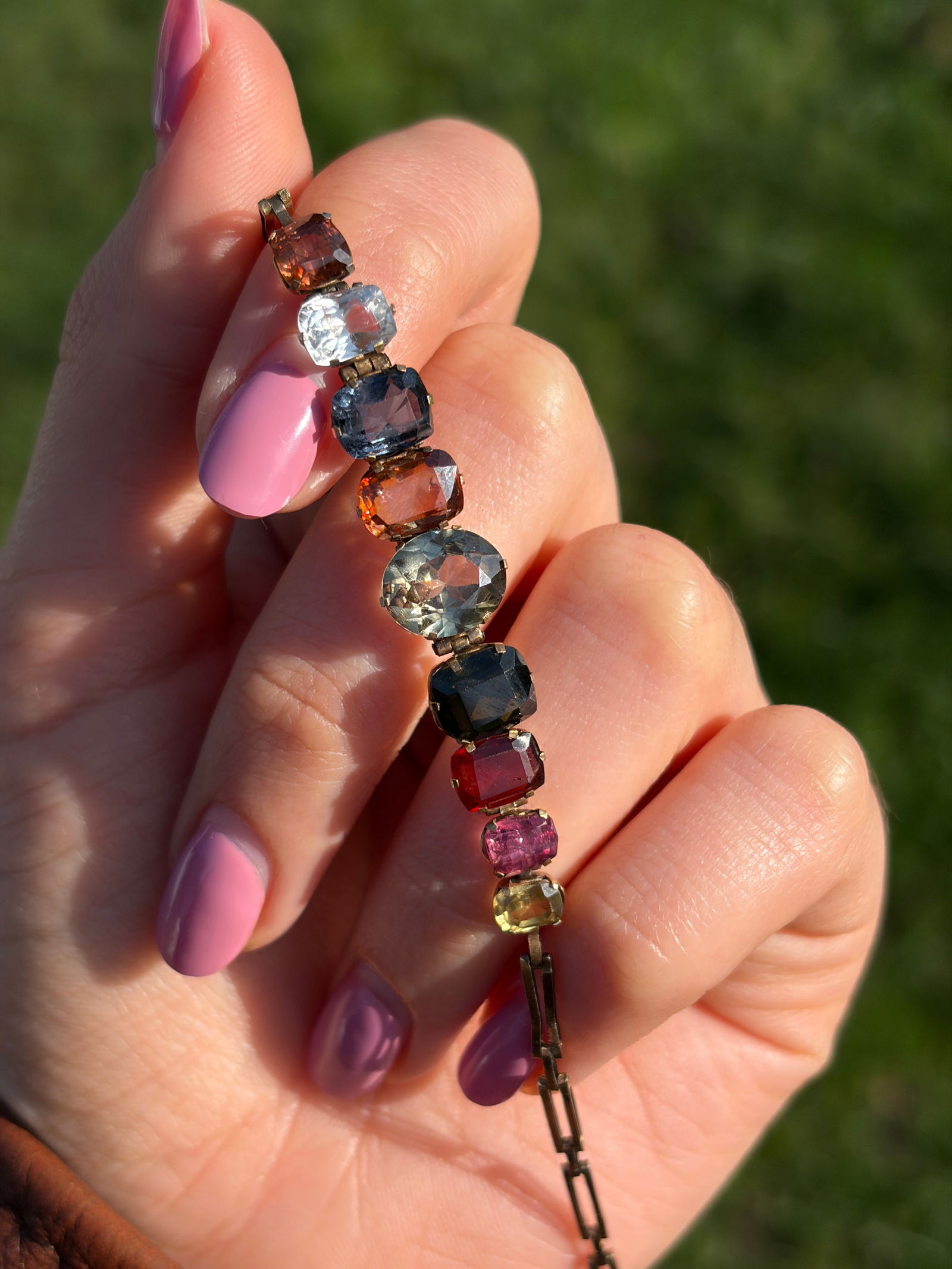 ANTIQUE 9CT GOLD MULTIGEM BRACELET WITH TOPAZ, AMETHYST, QUARTZ AND SPINEL - 4