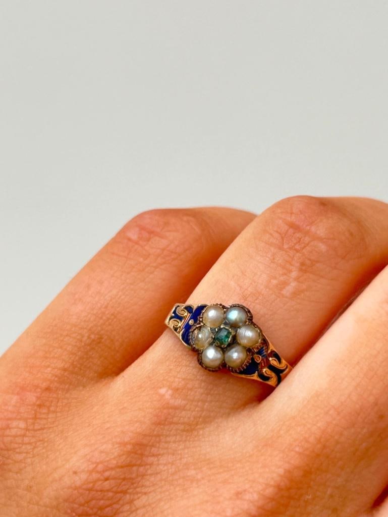 Antique Locket Back Emerald and Pearl Flower Ring Set on an Enamel and Gold Band - 2