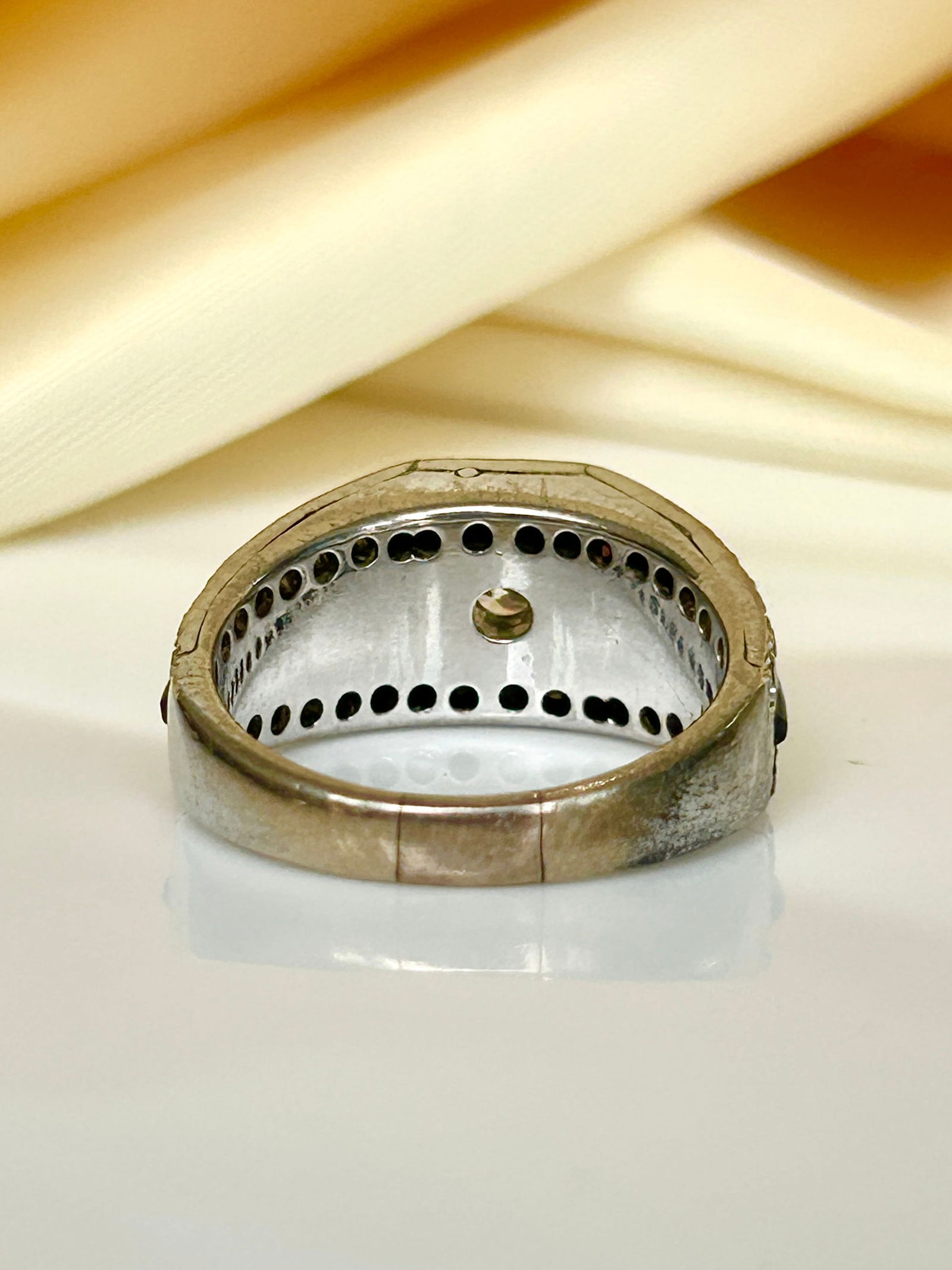 antique art deco era onyx and diamond band style ring central diamond 55pts - 3