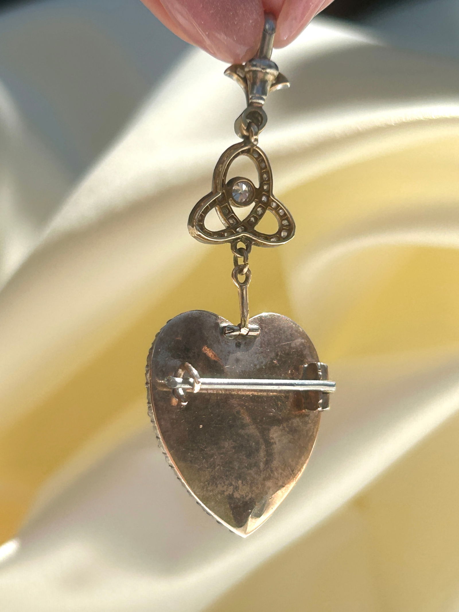 INCREDIBLE “TESSIER” BLUE ENAMEL AND DIAMOND HEART PENDANT WITH LONG DIAMOND BALE ANTIQU - 2