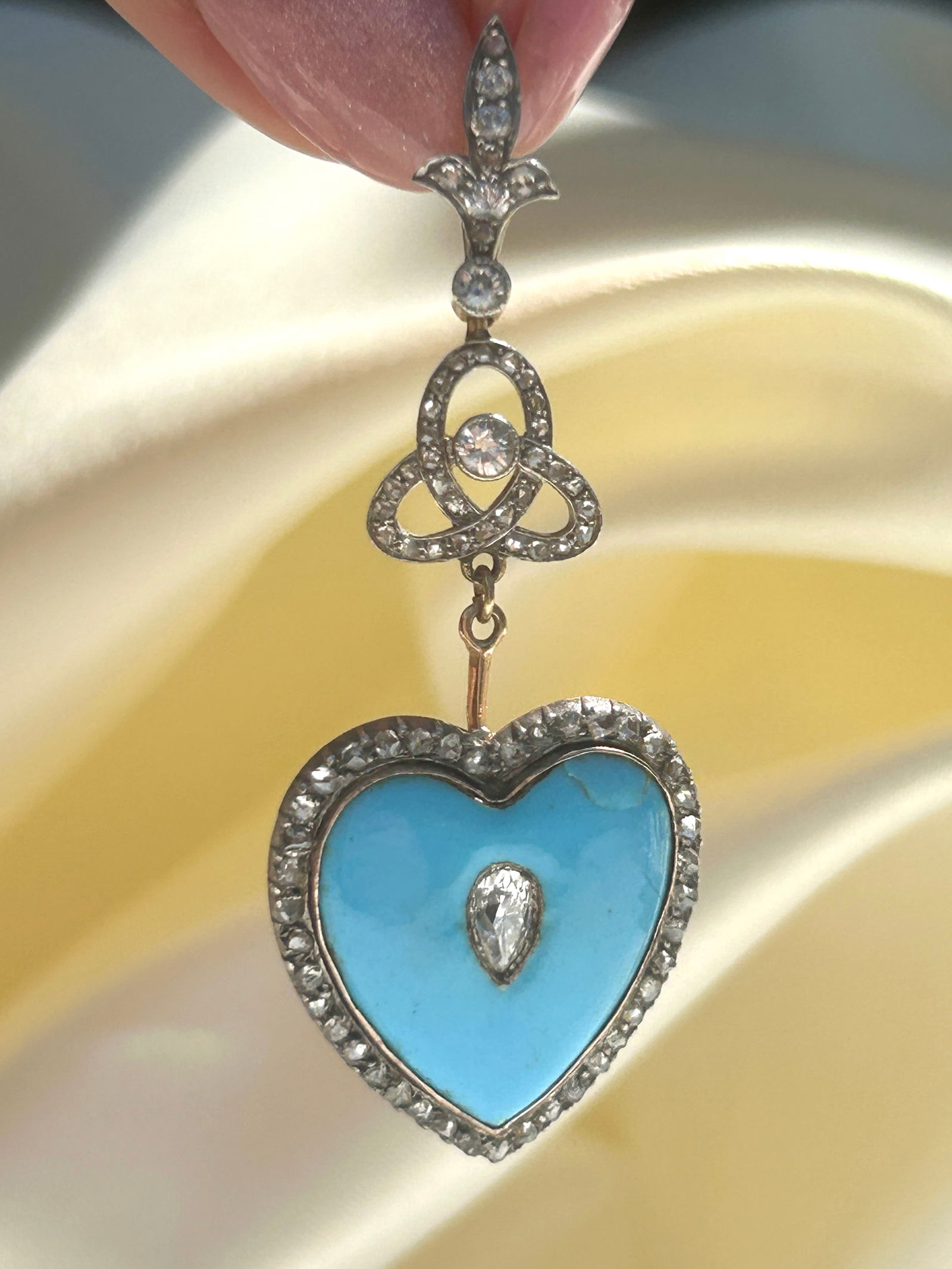 INCREDIBLE “TESSIER” BLUE ENAMEL AND DIAMOND HEART PENDANT WITH LONG DIAMOND BALE ANTIQU - 5