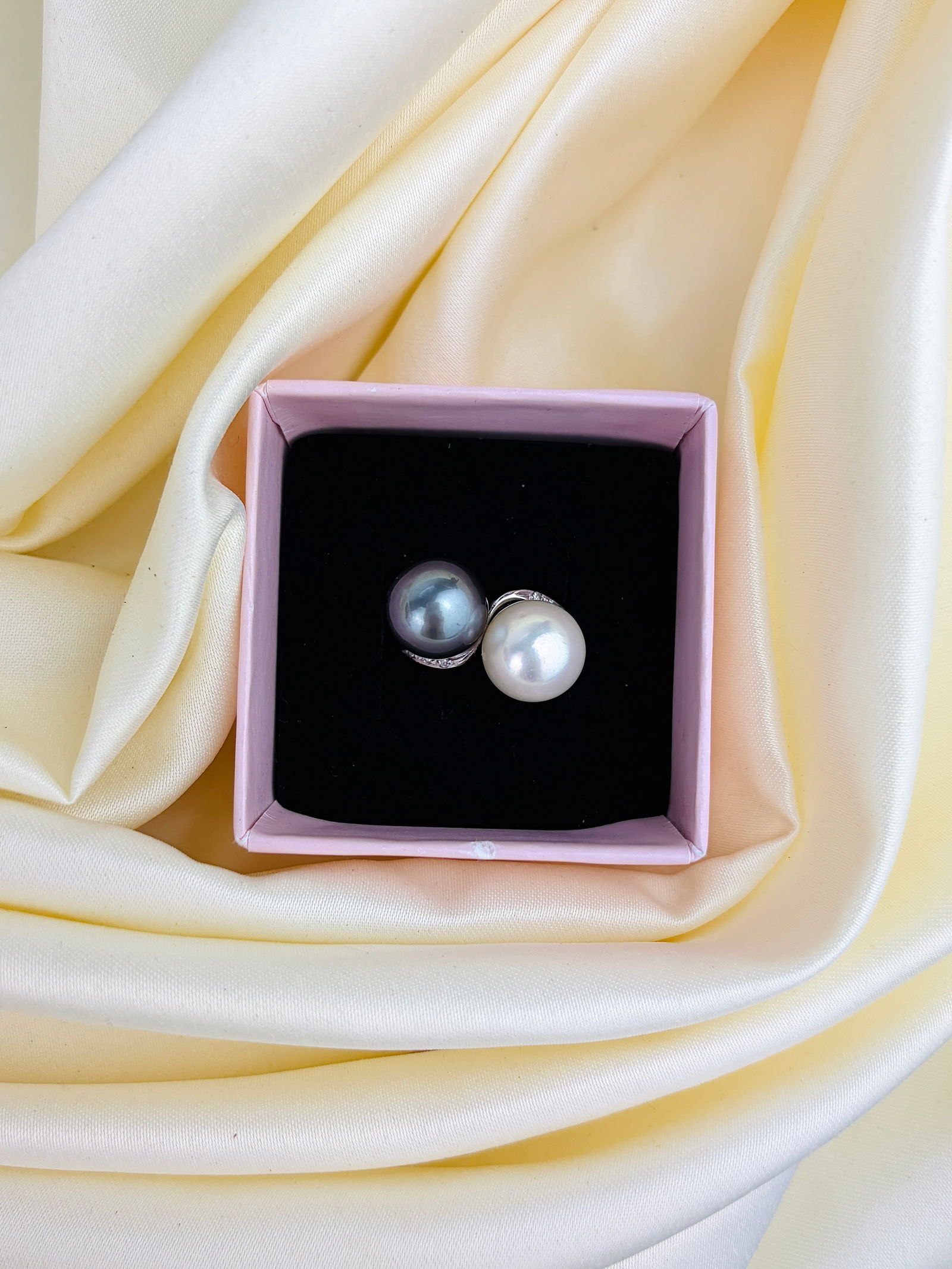 Huge 18ct White Gold Tahitian and South Sea Pearl Moi et Toi Twist Ring with Diamonds - 7