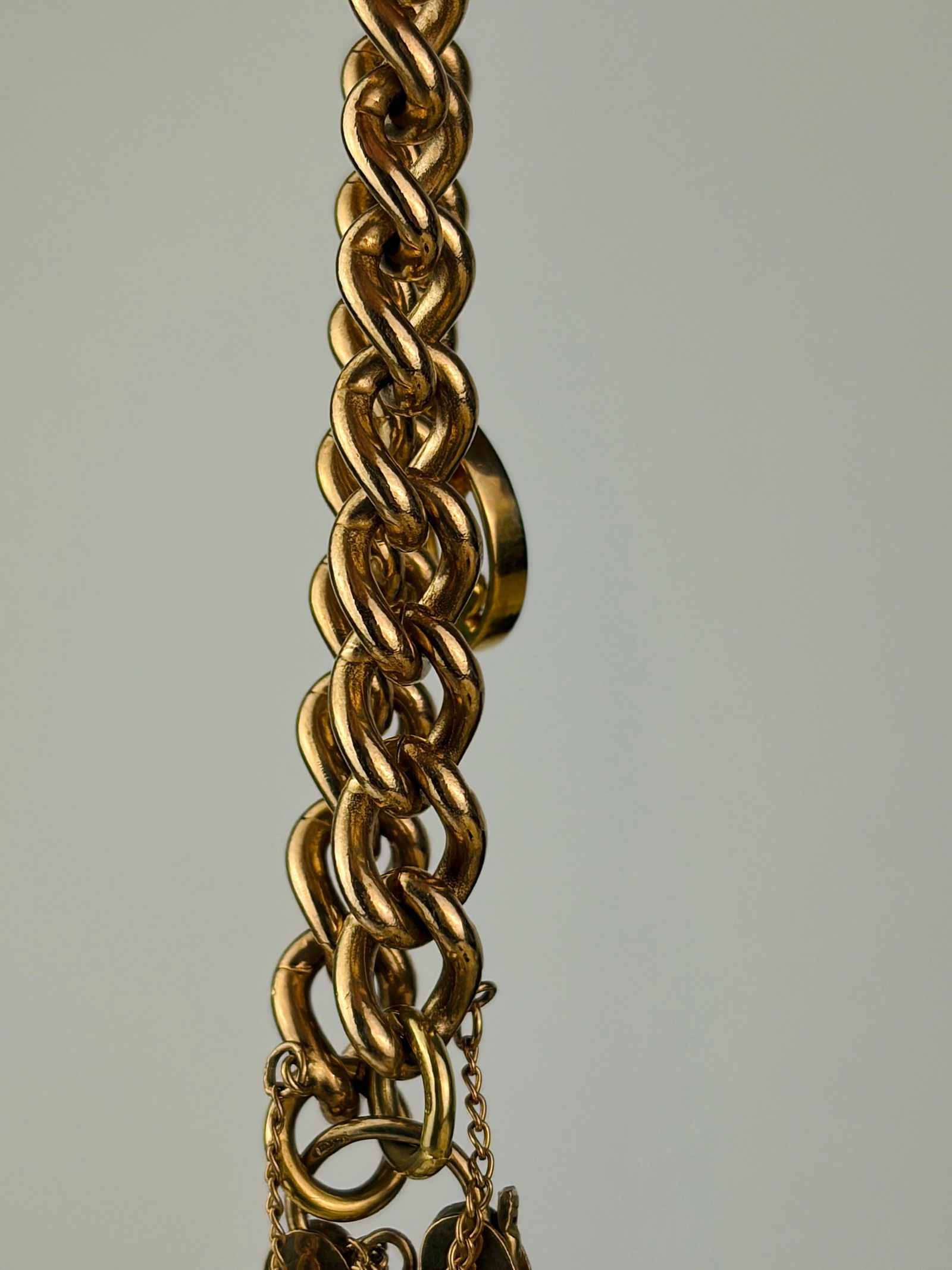 heavy vintage 9ct yellow gold curb link bracelet with heart padlock and charm - 3