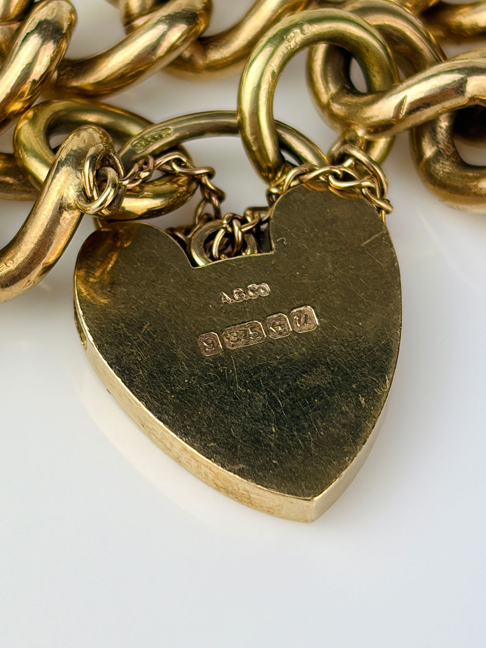 heavy vintage 9ct yellow gold curb link bracelet with heart padlock and charm - 4