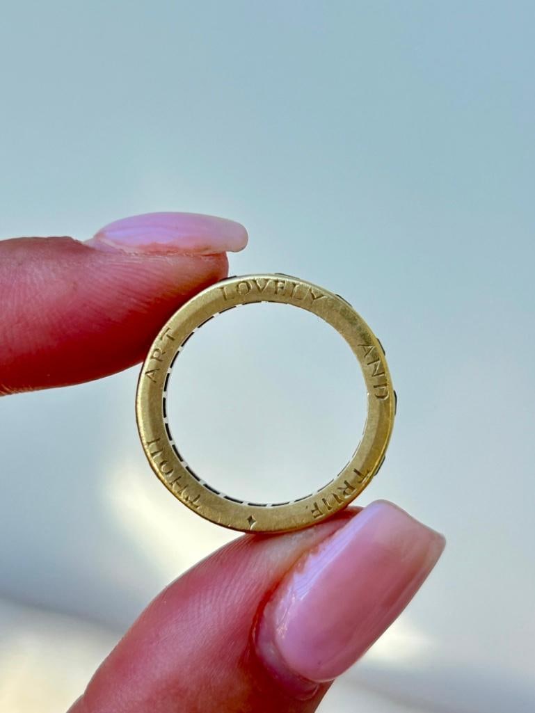 * Vintage 9 Carat Yellow Gold Sapphire and Diamond Band - 5