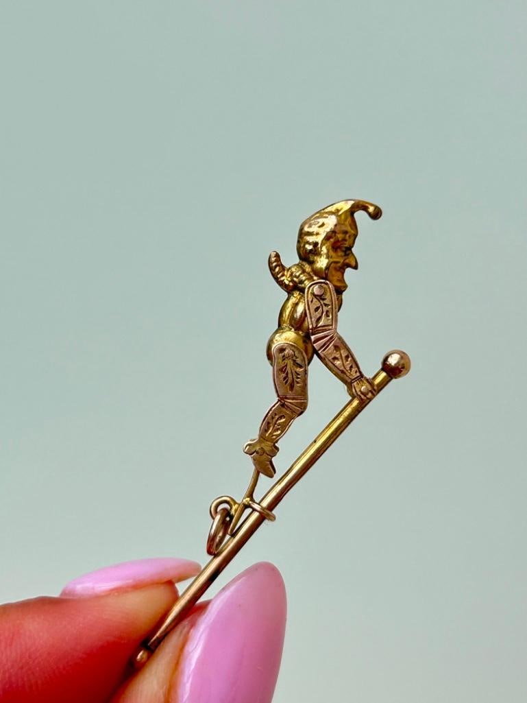 Antique 9ct Gold Punch / Moving Pendant - 5