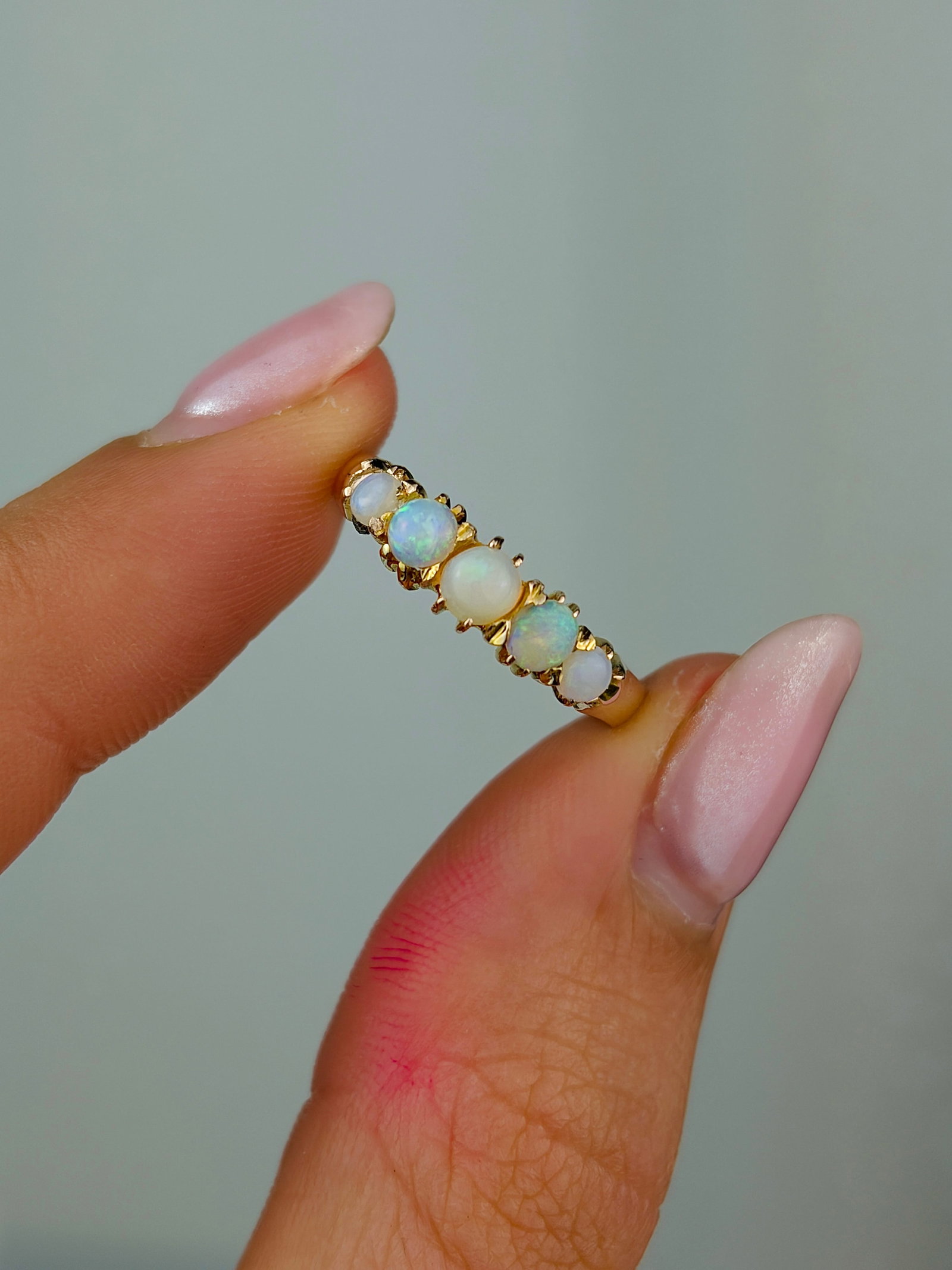 vintage 9ct yellow gold opal 5 stone ring - 5