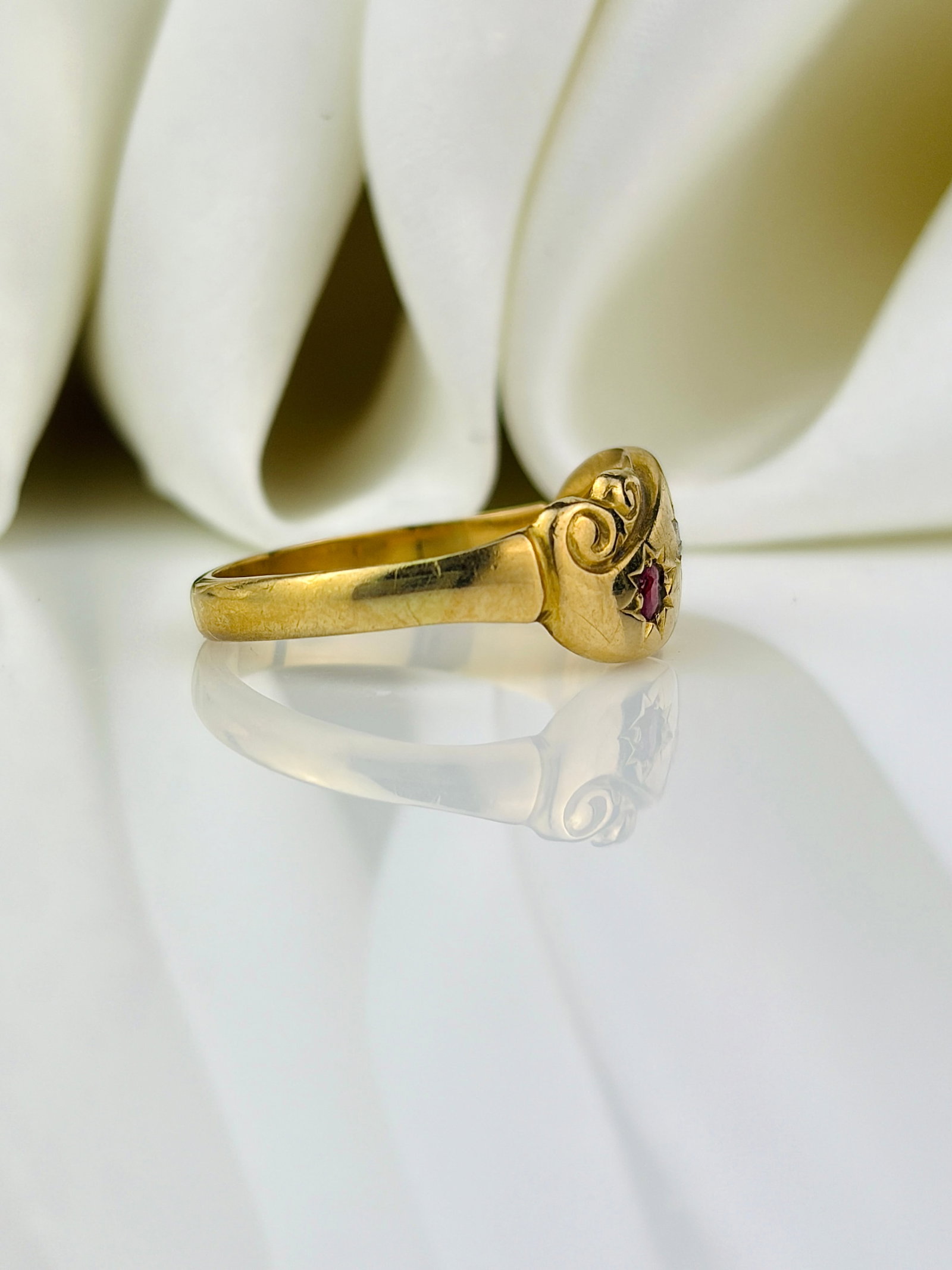 antique 18ct yellow gold ruby and diamond 3 stone twist ring - 2