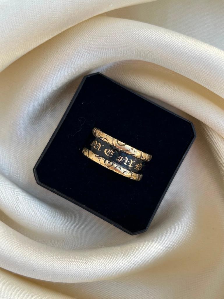 Antique 18ct Yellow Gold Wide Enamel Mourning Band Ring C.1823 - 10