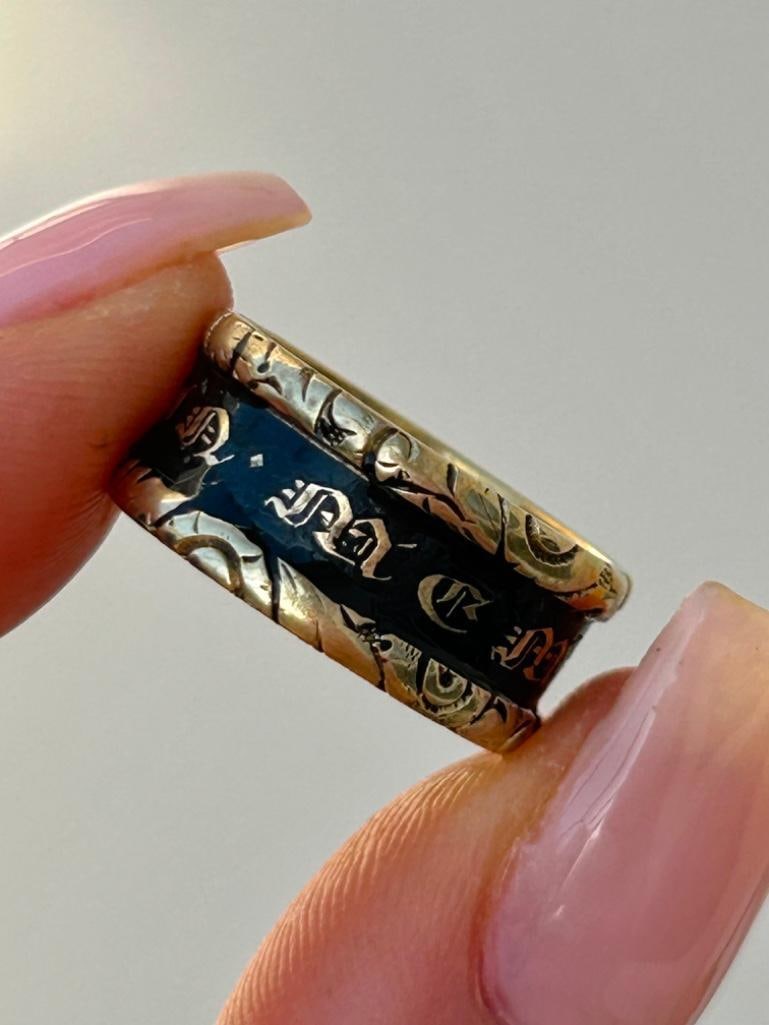 Antique 18ct Yellow Gold Wide Enamel Mourning Band Ring C.1823 - 5