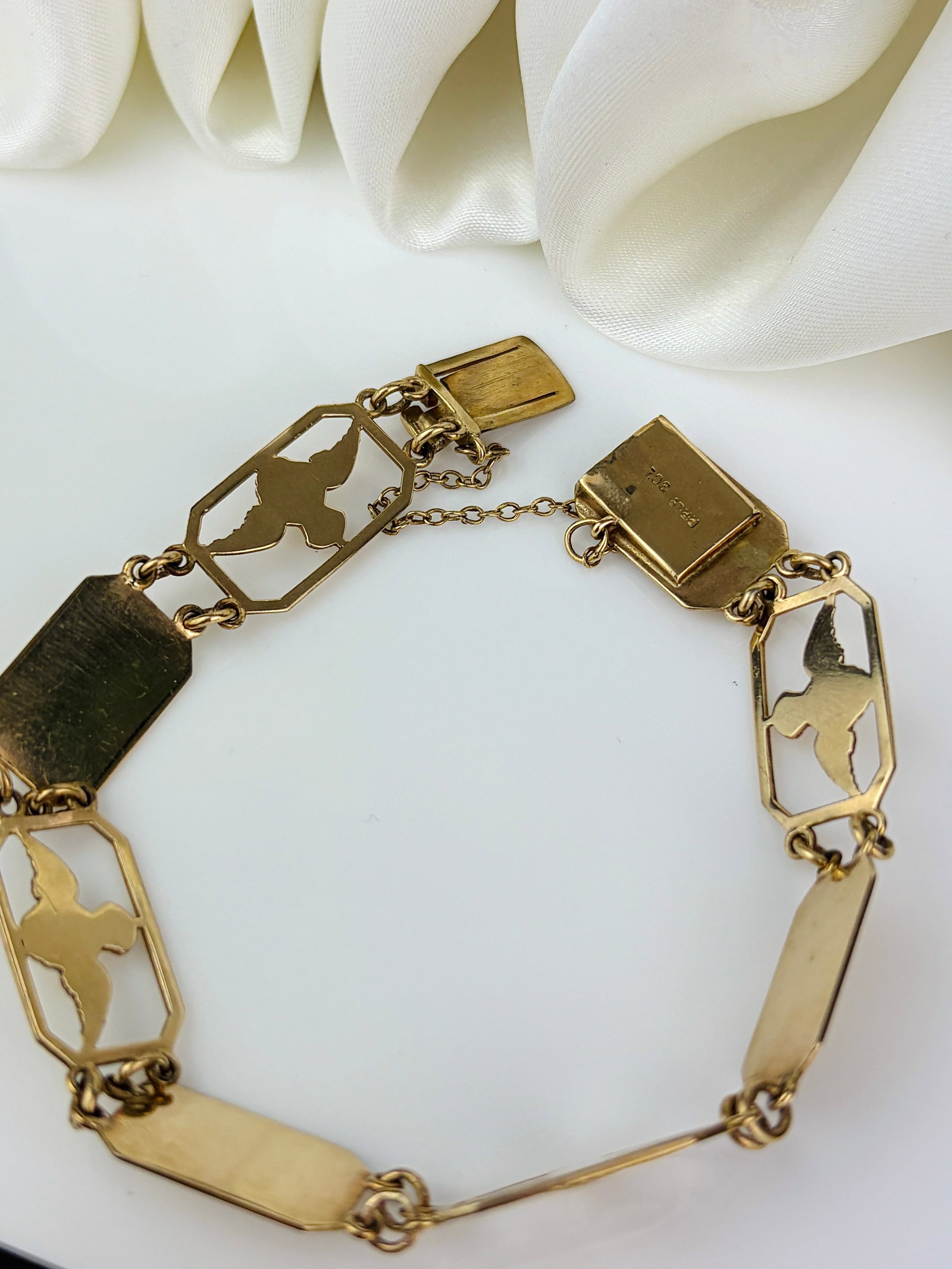 Vintage 9 Carat Yellow Gold 'RAF' Bracelet - 4