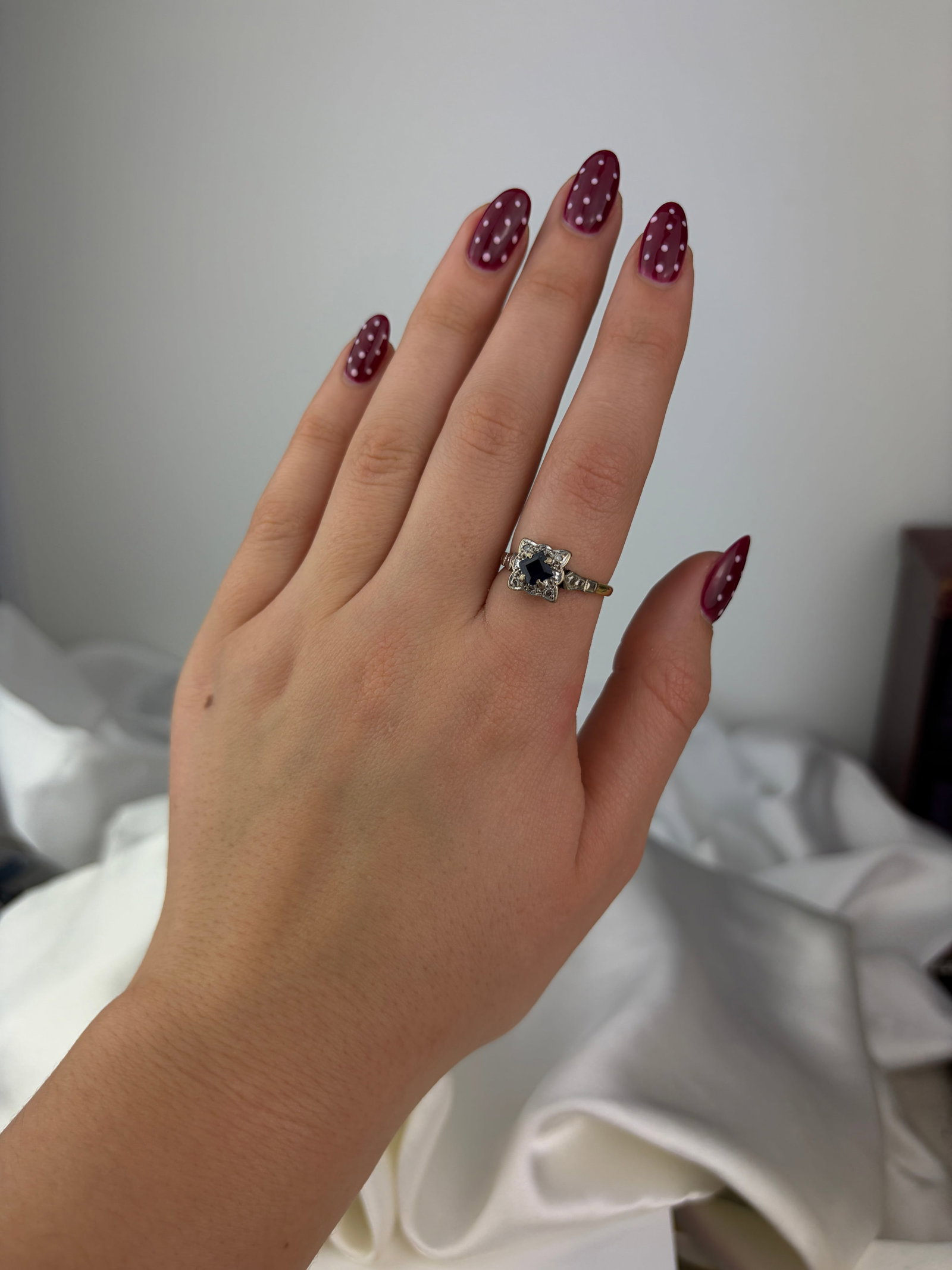 vintage 18ct yellow gold sapphire and diamond square ring - 8