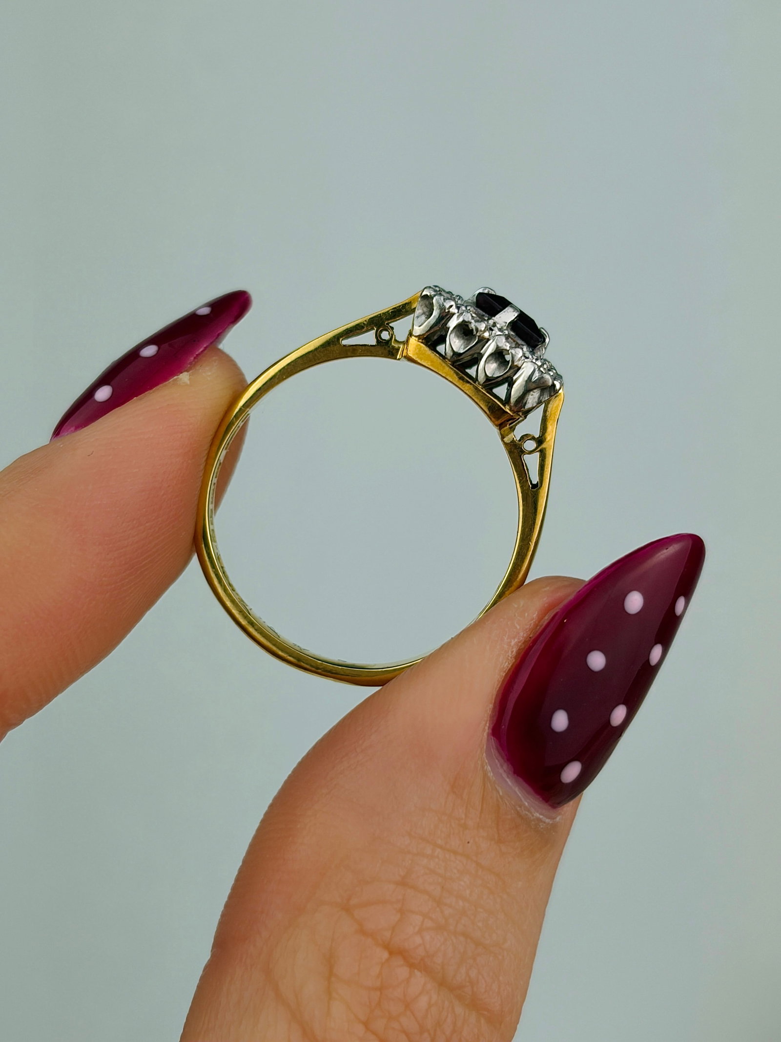 vintage 18ct yellow gold and platinum diamond and garnet square ring - 6