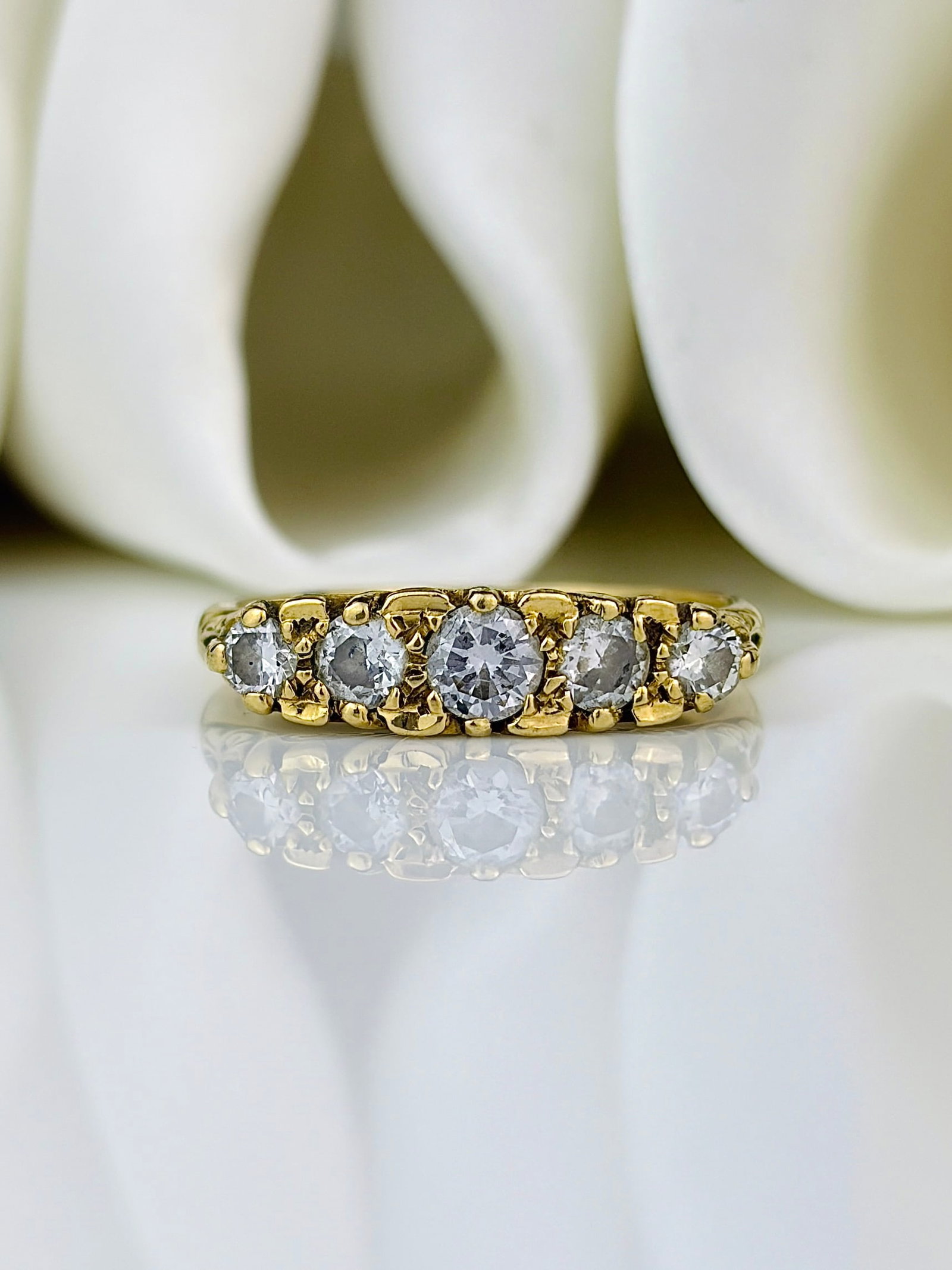 Chunky Antique 18ct Yellow Gold Diamond 5 Stone Ring with Diamond Points (1 of 11)