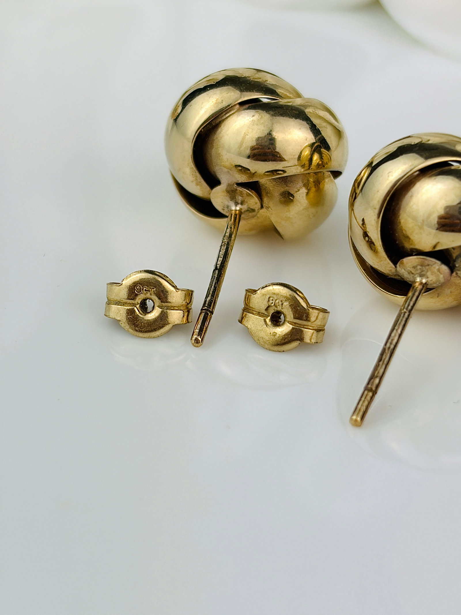 Large Vintage 9 Carat Yellow Gold Knot Studs - 4