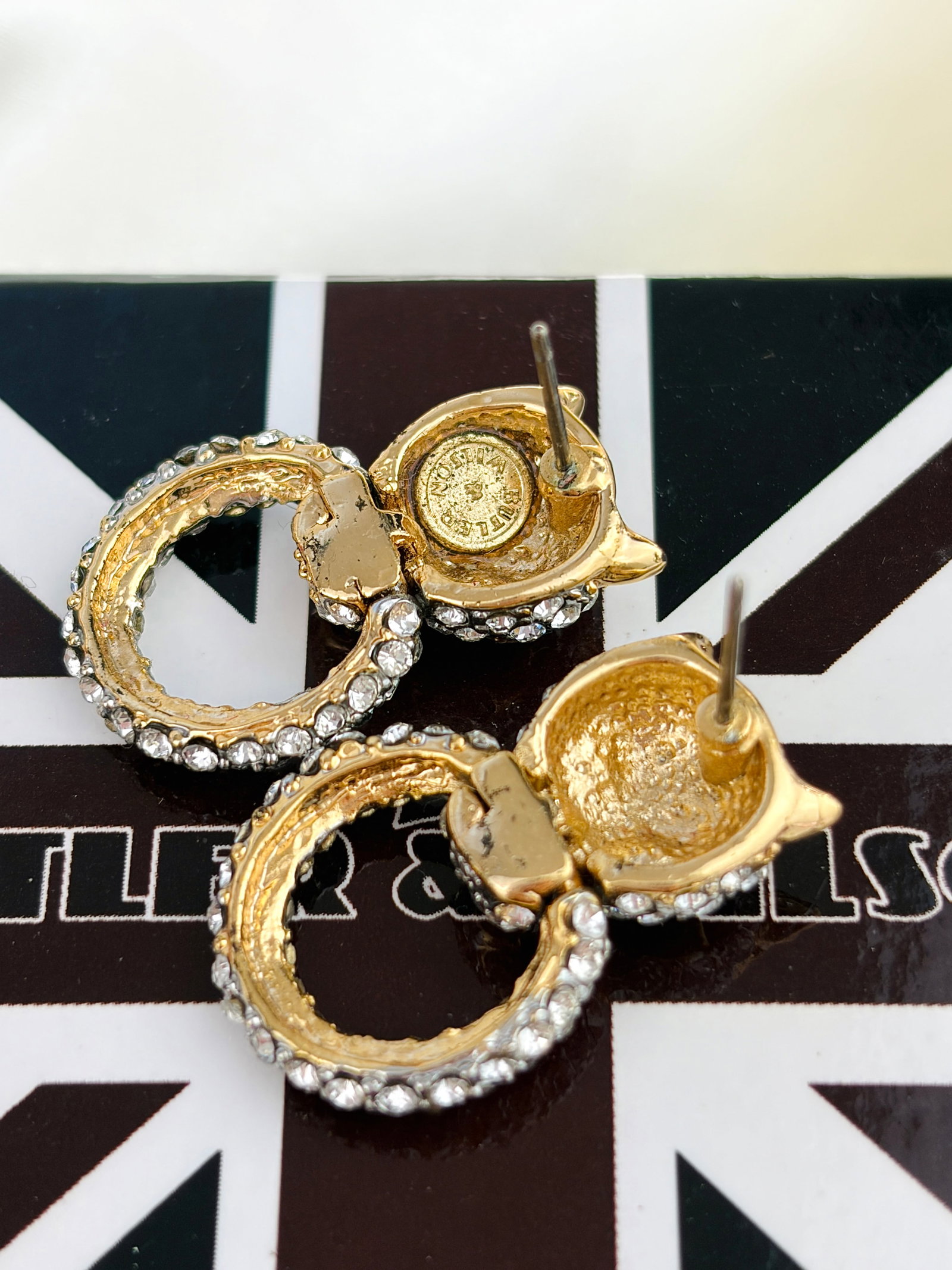 BUTLER & WILSON CRYSTAL LEOPARD HEAD ON RING EARRINGS - 5