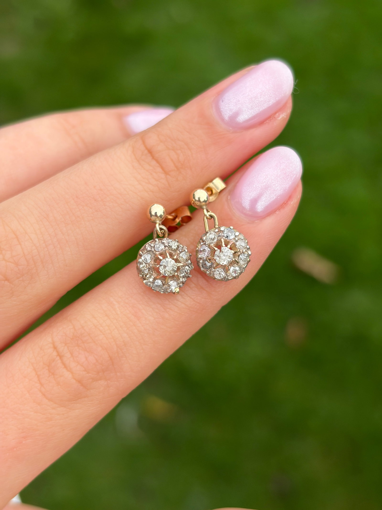 Art Deco Diamond and 9 Carat Gold Cluster Dangly Earrings - 10