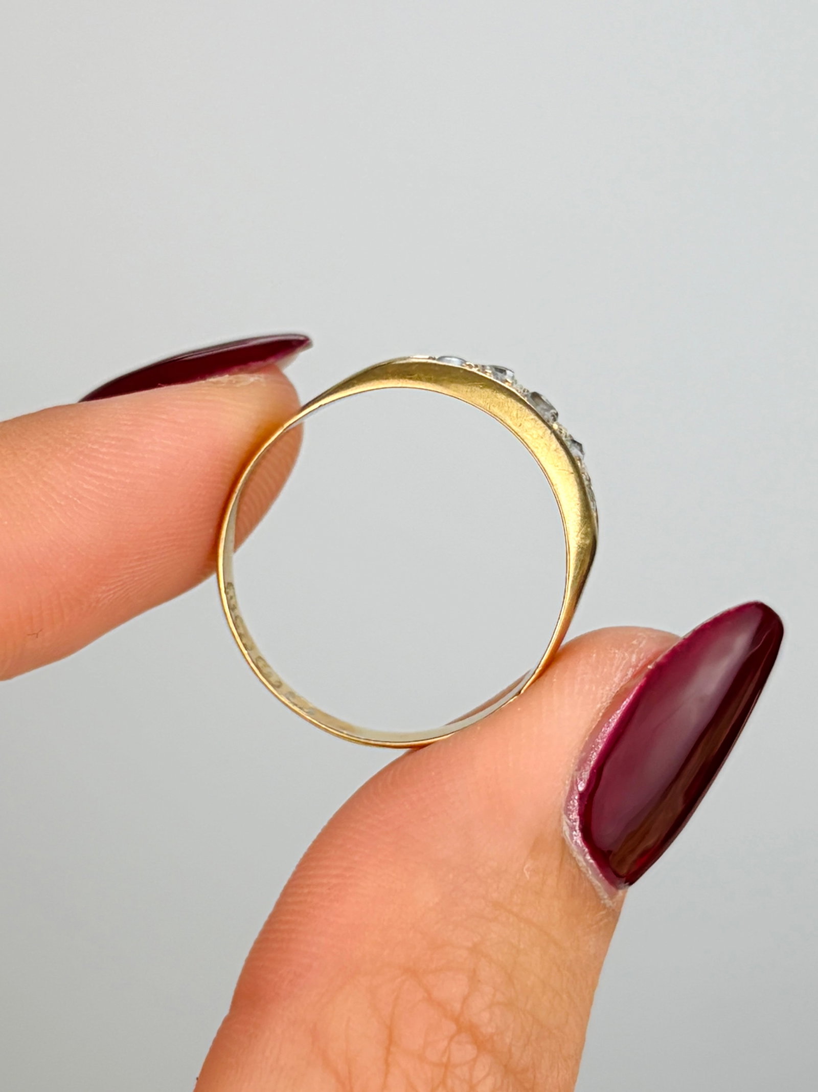 Victorian C.1894 Diamond and Pearl 5 Stone Ring in 18ct Yellow Gold - 7